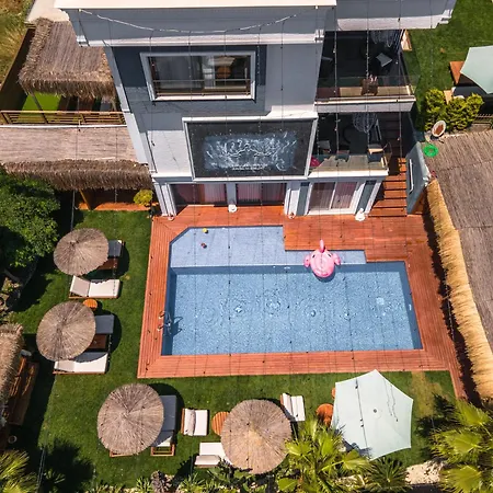 Mistral Alacati Hotel *