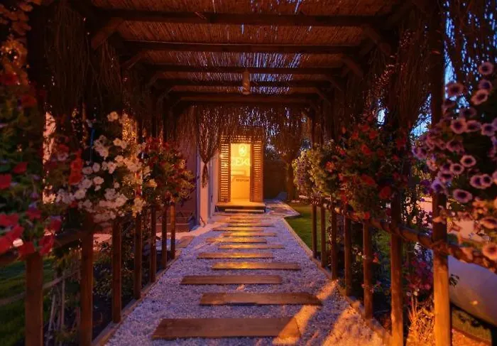 Hotel Mistral Alacati *